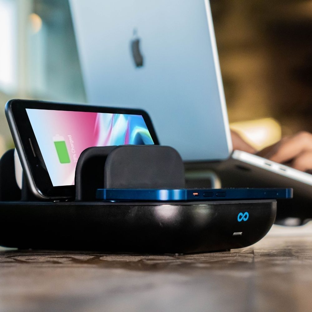 Other office supplies - Moovy 6 in 1 Charging Station DOCK STATION Wireless Phone Charger - OUI SMART