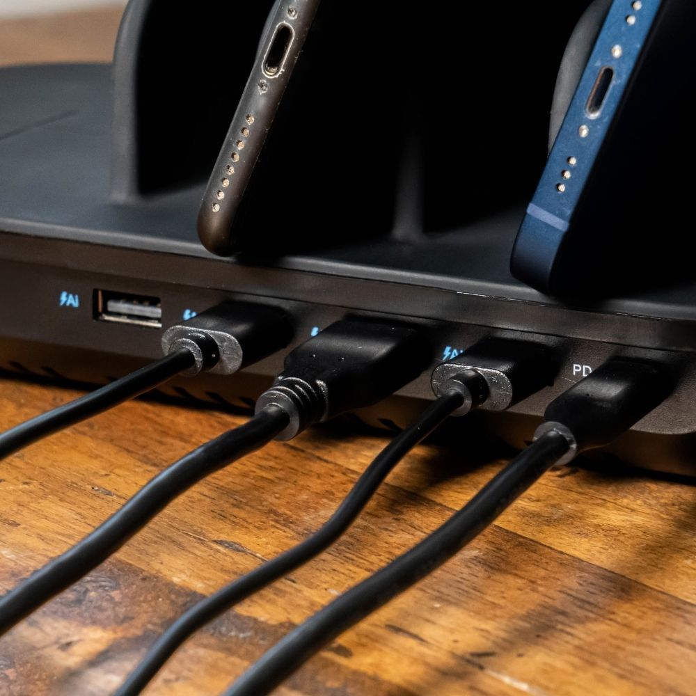 Other office supplies - Moovy 6 in 1 Charging Station DOCK STATION Wireless Phone Charger - OUI SMART
