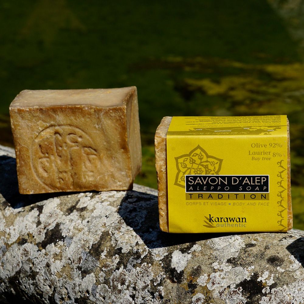 Cadeaux - SAVON D'ALEP TRADITION - HUILE D'OLIVE 92% ET DE LAURIER 8% - 200G - KARAWAN AUTHENTIC