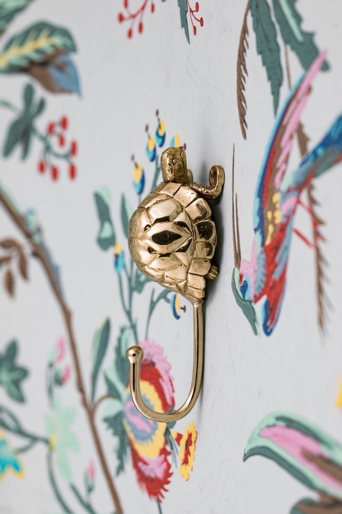 Decorative objects - Recycled brass turtle hook - WILD BY MOSAIC
