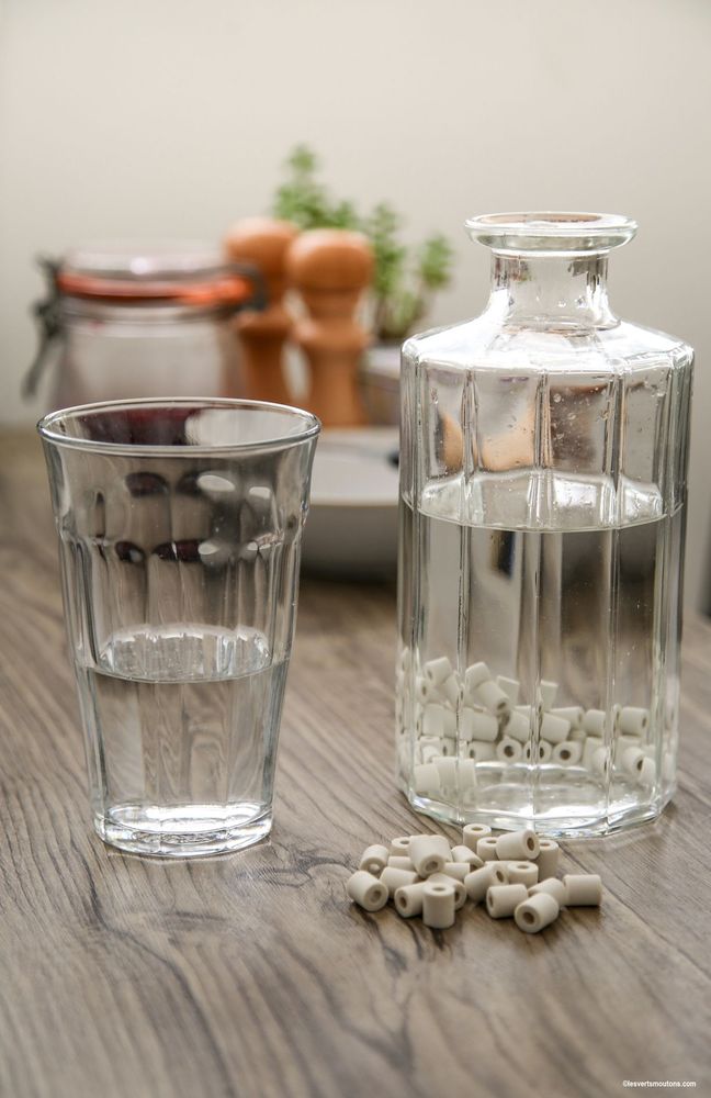 Gifts - CERA'CARAFE EM® ceramic beads to purify water - LES VERTS MOUTONS