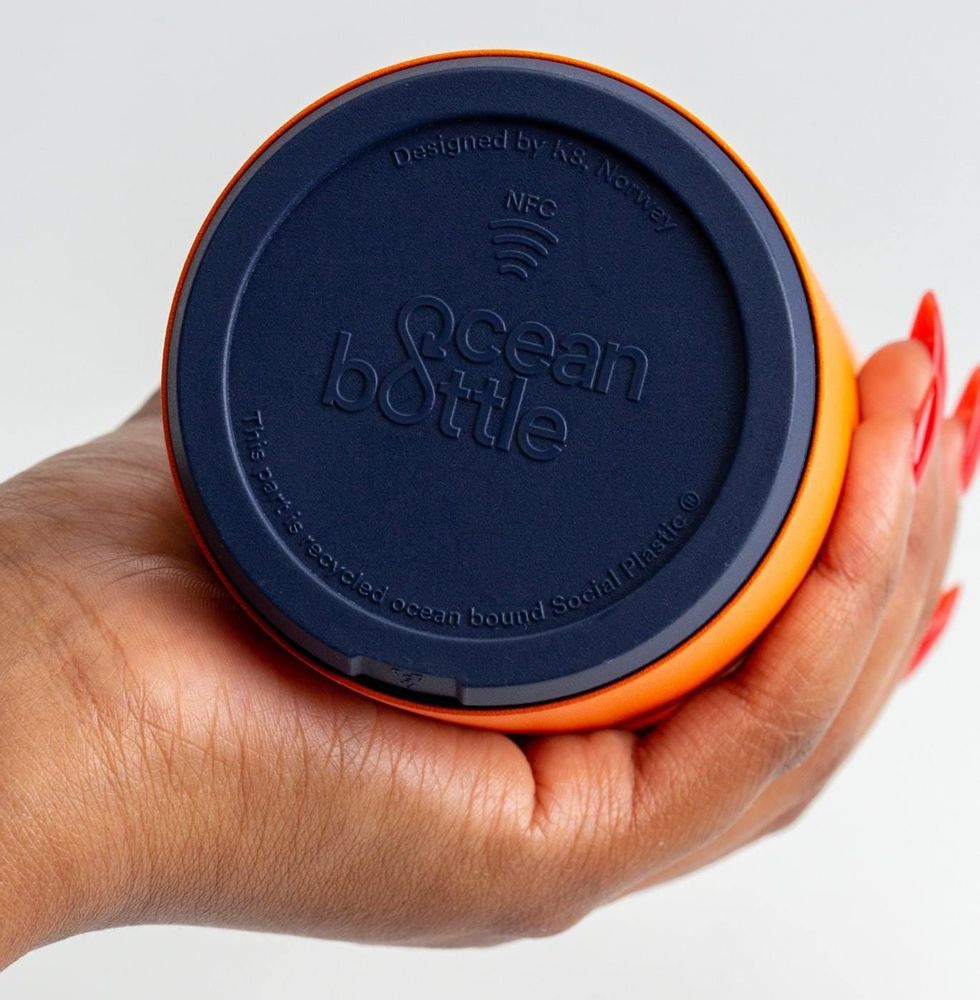 Cadeaux - "Ocean Bottle" la gourde originale (1L) - Orange soleil - OCEAN BOTTLE