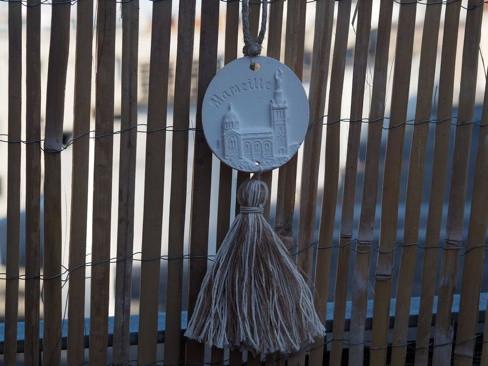 Objets de décoration - Plâtre parfumé Notre Dame de la Garde - NATURE A SUIVRE