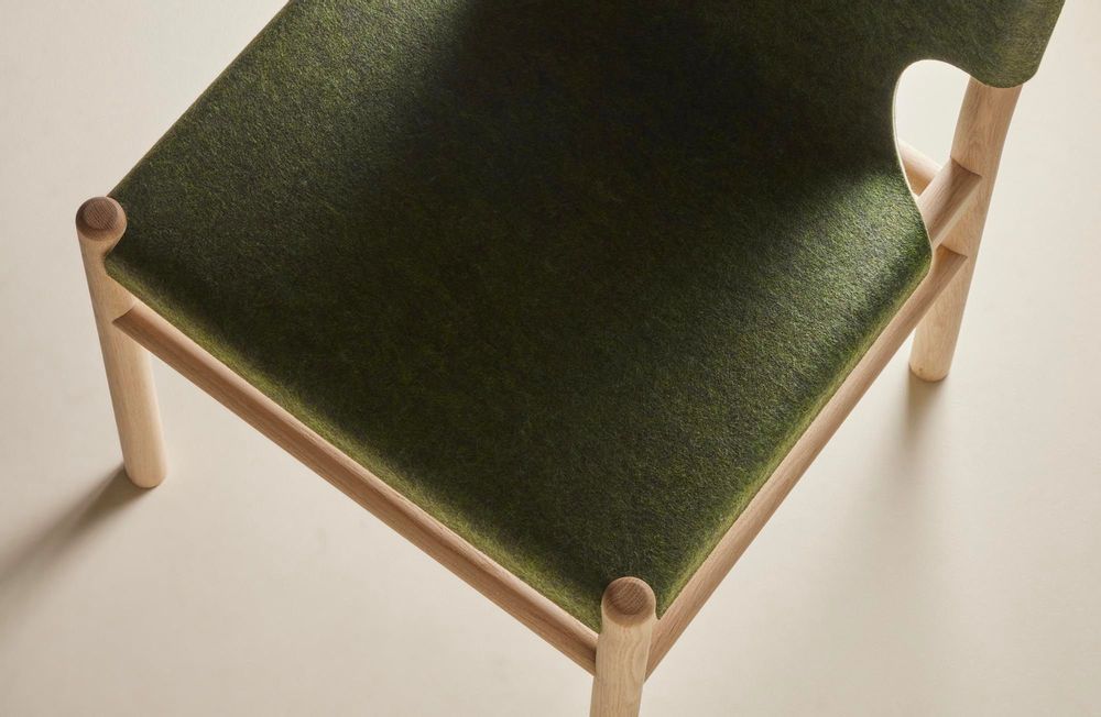Assises pour bureau - Chaise Xume en PET et bois de chêne - ALKI