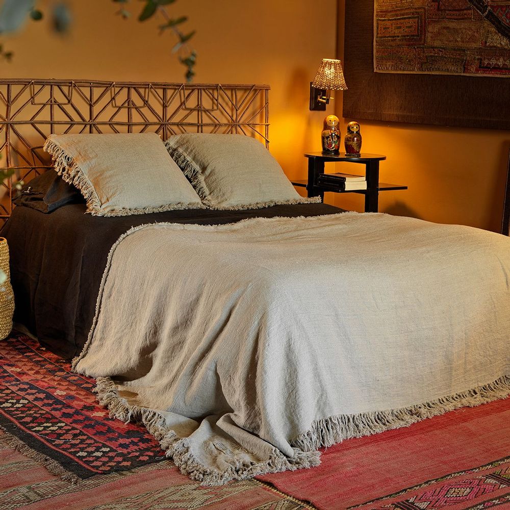 Throw blankets - 100% Linen bedspreads and plaids - DE.LENZO