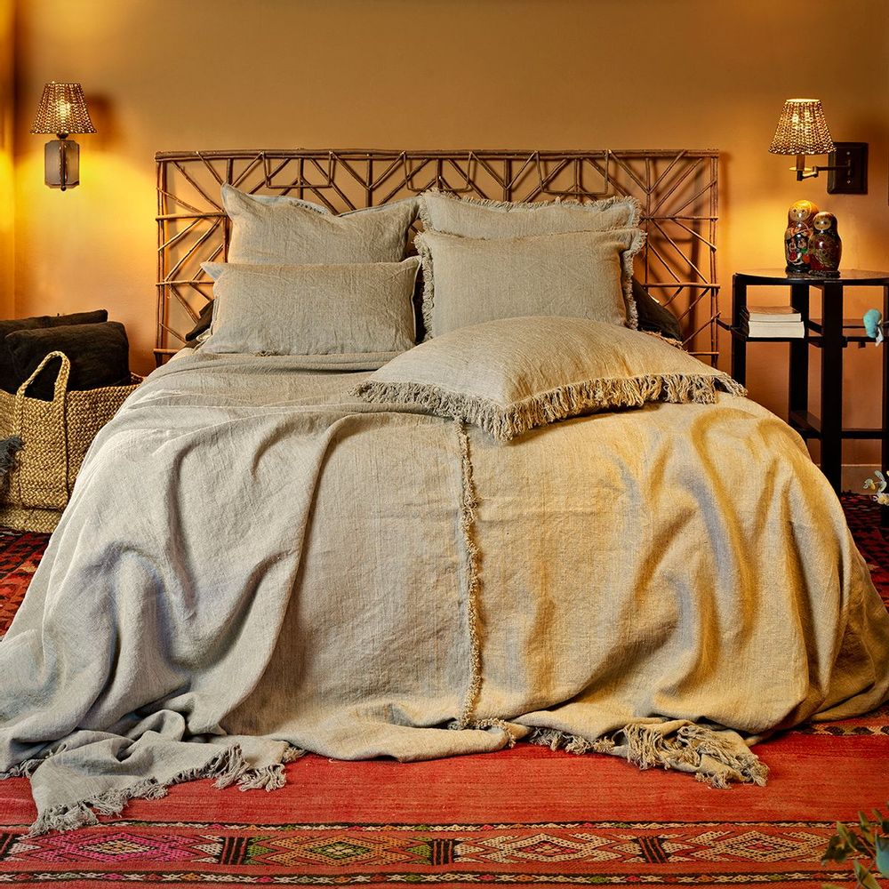 Throw blankets - 100% Linen bedspreads and plaids - DE.LENZO
