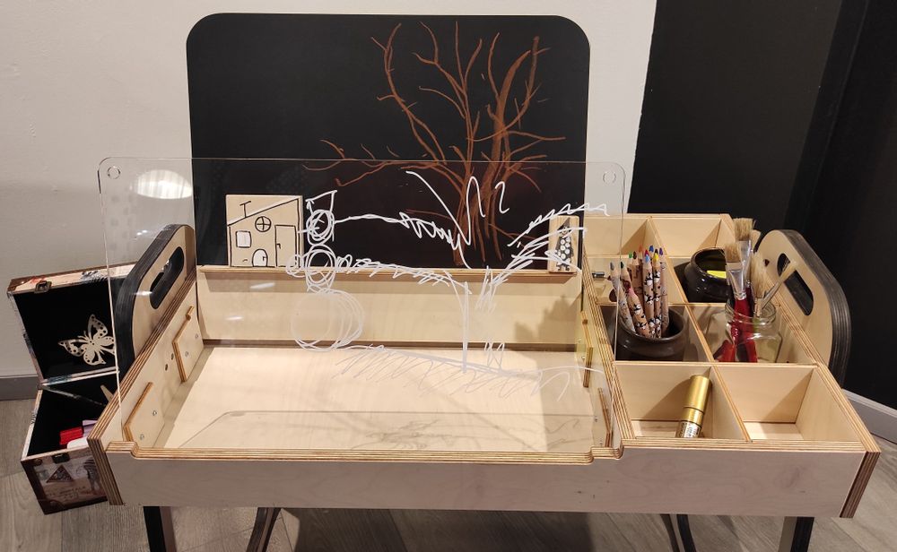 Desks - Adjustable Art Table and Chair Set Julle - LUULA