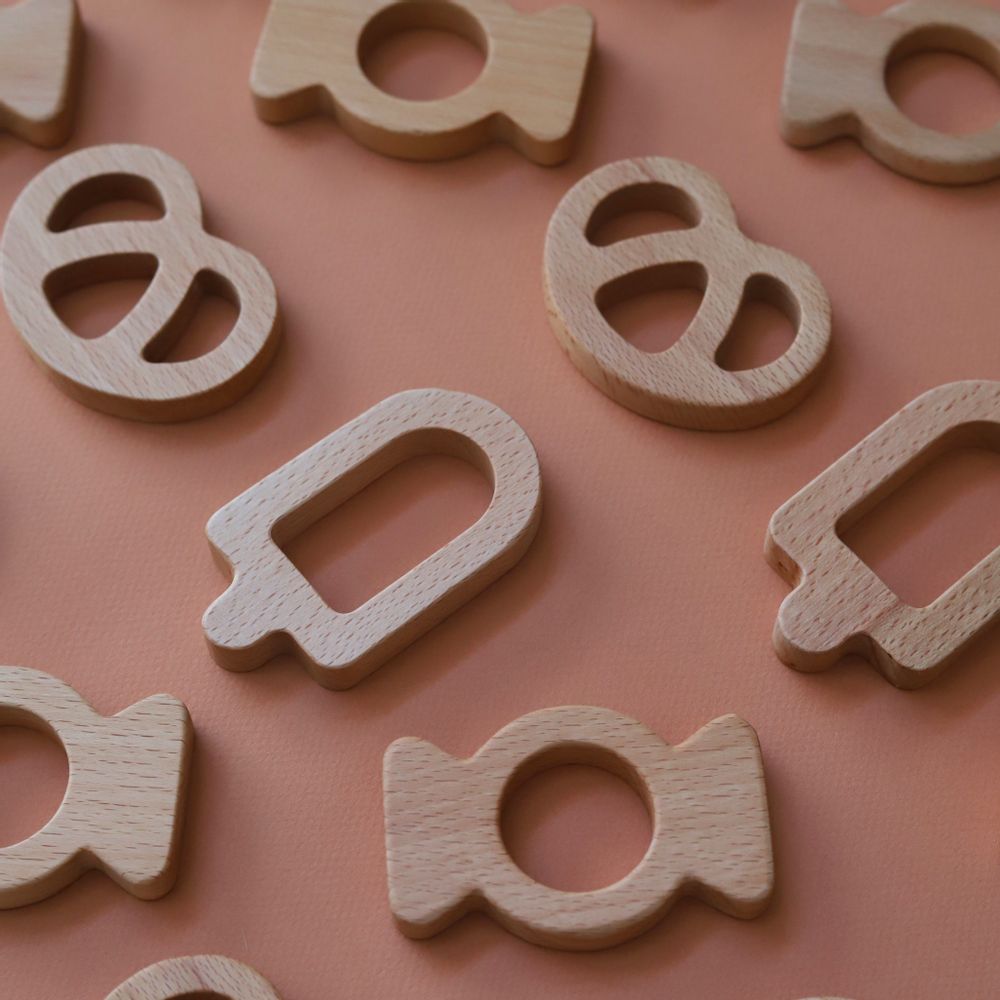 Cadeaux - Dolcetto Wooden Teether - THE TEA CLUB