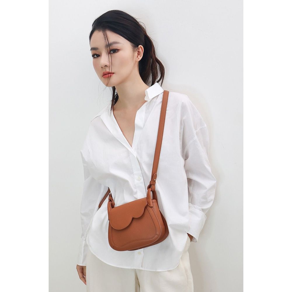 Bags and totes - Shoulder bag/propitious size - WEI YEE INTERNATIONAL LIMITED