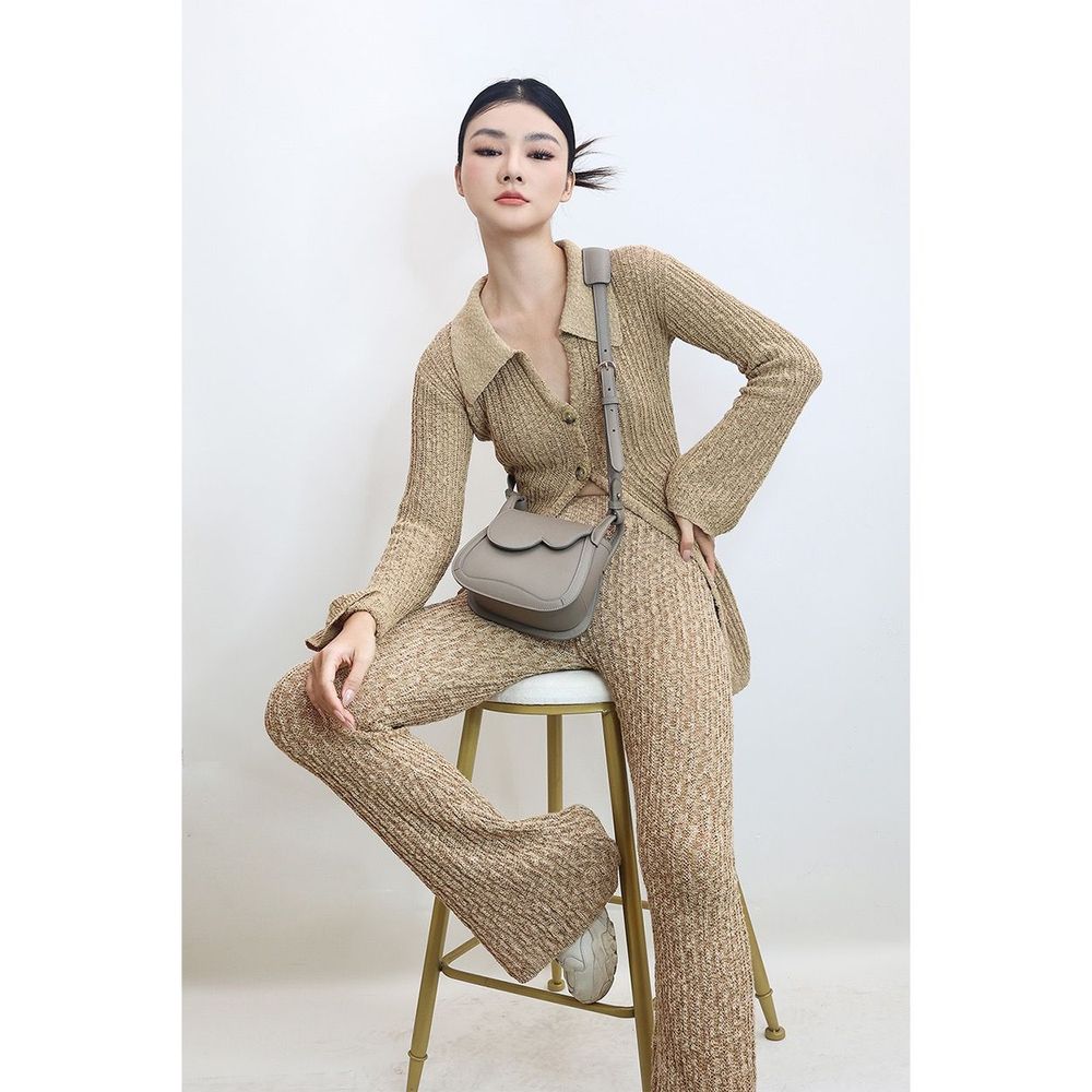 Bags and totes - Shoulder bag/propitious size - WEI YEE INTERNATIONAL LIMITED