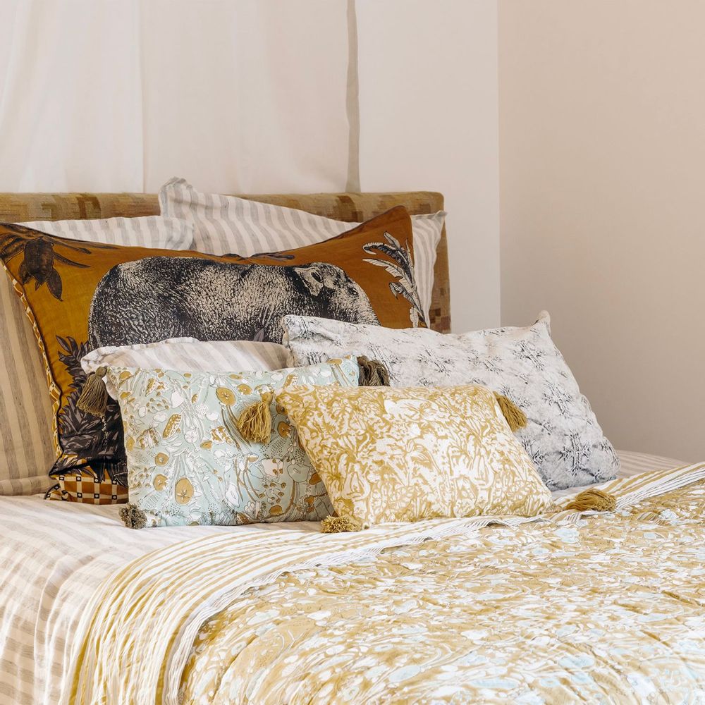 Fabric cushions - Cosmic & star cushion - LE MONDE SAUVAGE BEATRICE LAVAL
