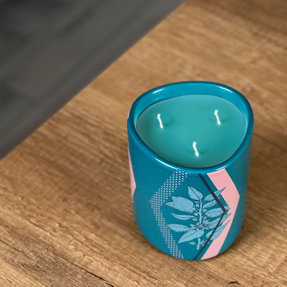 Home fragrances - Volcano Scented Candle L - ESSENSITIVE