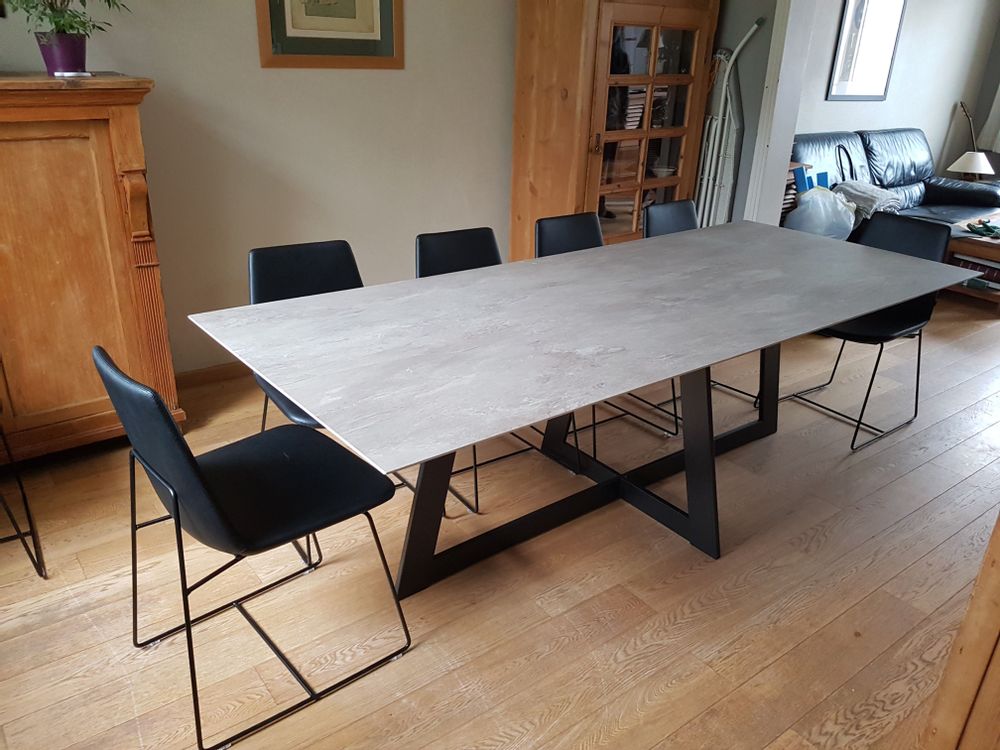 Dining Tables - Dining Table with Carat Leg - COLOMBUS MANUFACTURE FRANCE