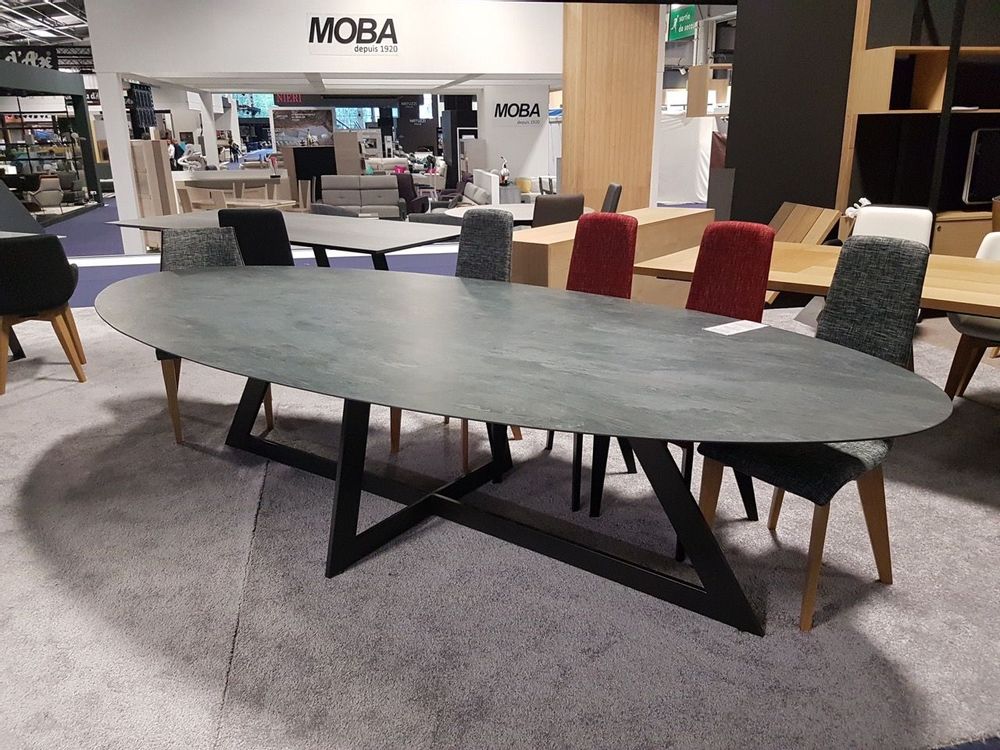 Dining Tables - Dining Table with Carat Leg - COLOMBUS MANUFACTURE FRANCE