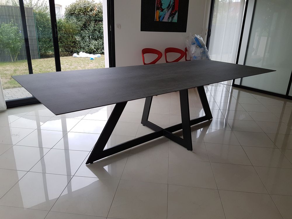 Dining Tables - Dining Table with Carat Leg - COLOMBUS MANUFACTURE FRANCE
