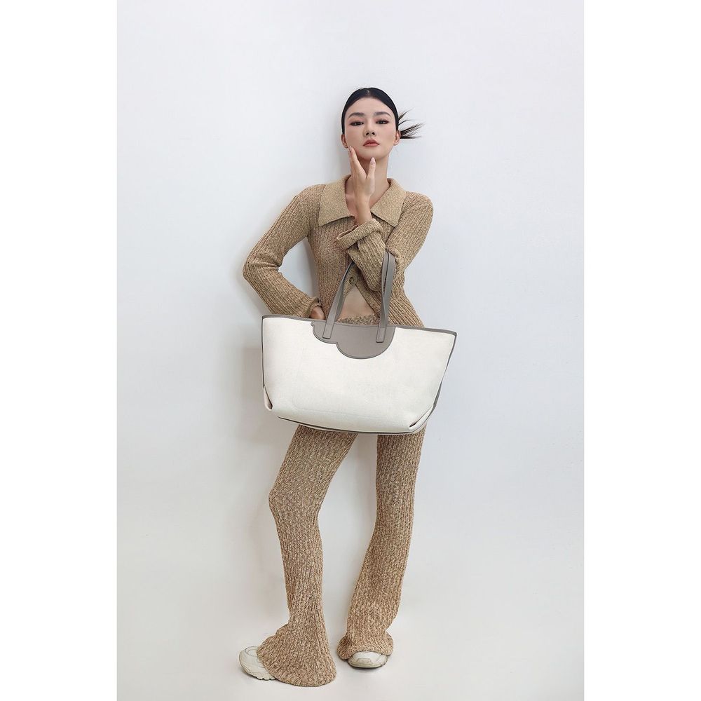 Bags and totes - Propitious tote bag - WEI YEE INTERNATIONAL LIMITED