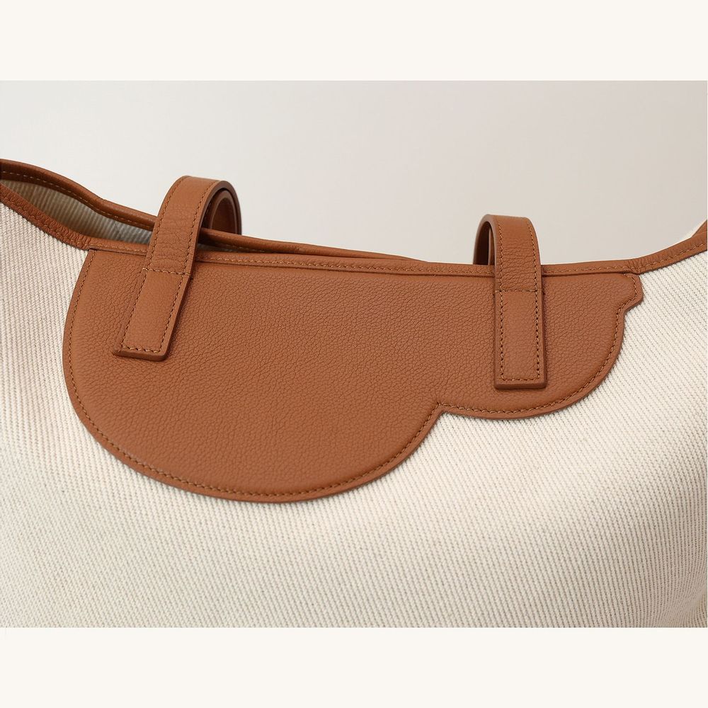Bags and totes - Propitious tote bag - WEI YEE INTERNATIONAL LIMITED
