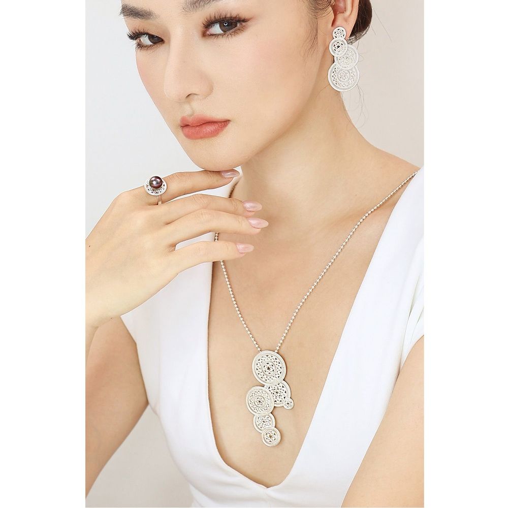 Bijoux - Collier Long En Filigrane Tambour De Fortune - WEI YEE INTERNATIONAL LIMITED