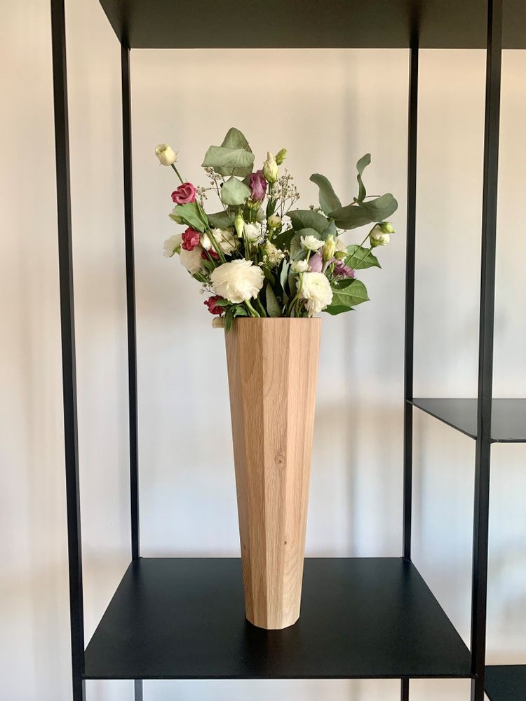 Objets de décoration - Vase Leppo en chêne - ELEMENTO MOBILIER