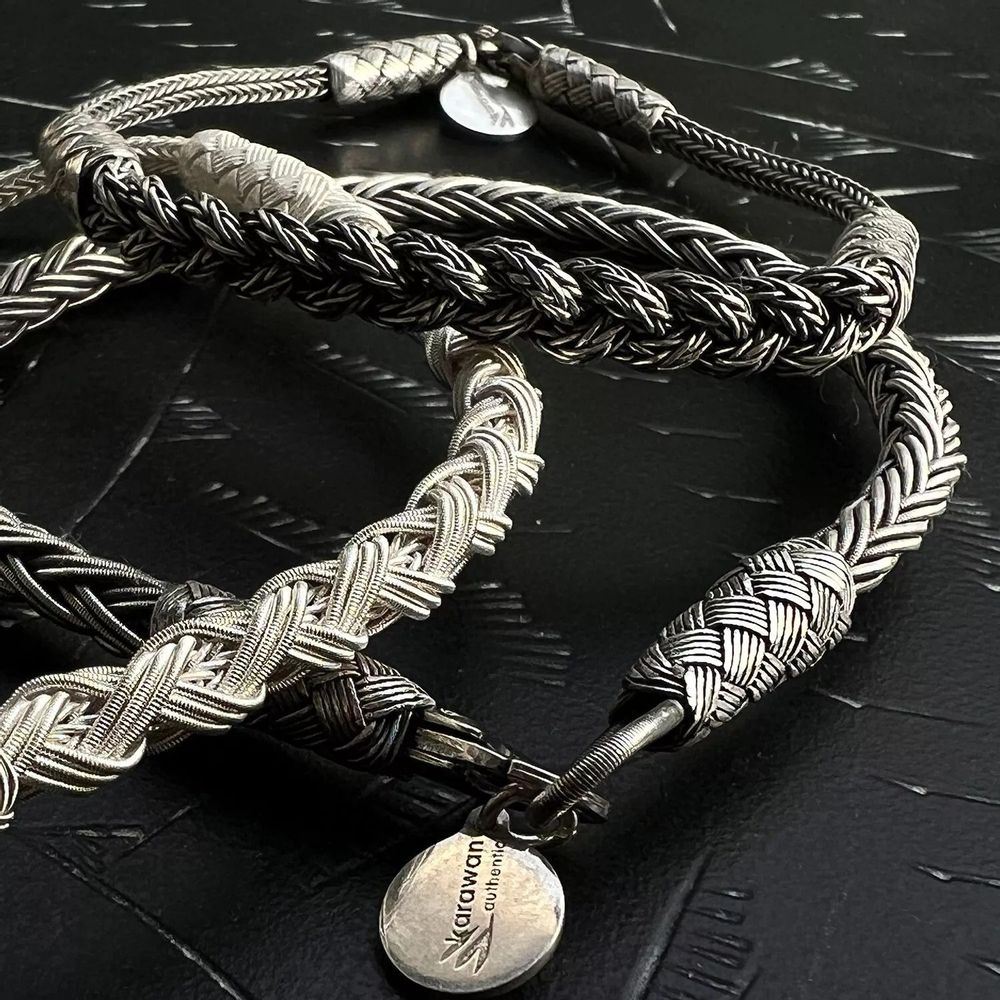 Jewelry - BRACELET WITH 5 WHITE KNOTS - SILVER AND OXIDIZED SILVER - HANDMADE - MEN & WOMEN - KARAWAN AUTHENTIC