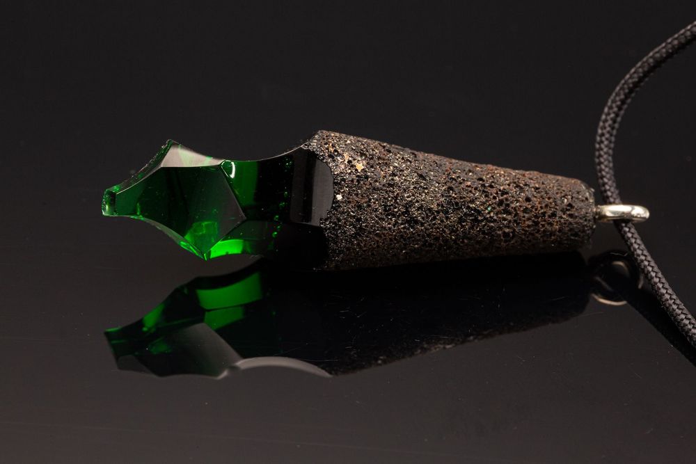 Jewelry - Pendentif Silex Vert - THEOPHILE CAILLE