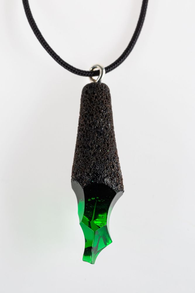 Jewelry - Pendentif Silex Vert - THEOPHILE CAILLE