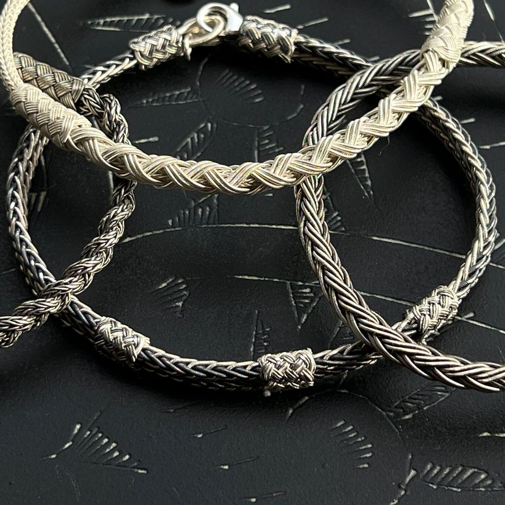 Bracelets - BRACELET DOUBLE TRESSE FINE + 3 NOEUDS COULANTS - ARGENT ET ARGENT OXYDÉ - FAIT MAIN - HOMME&FEMME - KARAWAN AUTHENTIC