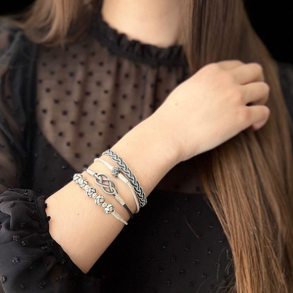 Bracelets - BRACELET 5 NOEUDS BLANCS - ARGENT ET ARGENT OXYDÉ - FAIT MAIN - HOMME & FEMME - KARAWAN AUTHENTIC