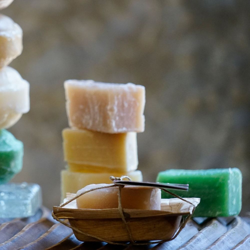 Savons - SAVON SOLIDE AYURVEDIQUE - VETIVER - PETIT FORMAT - KARAWAN AUTHENTIC