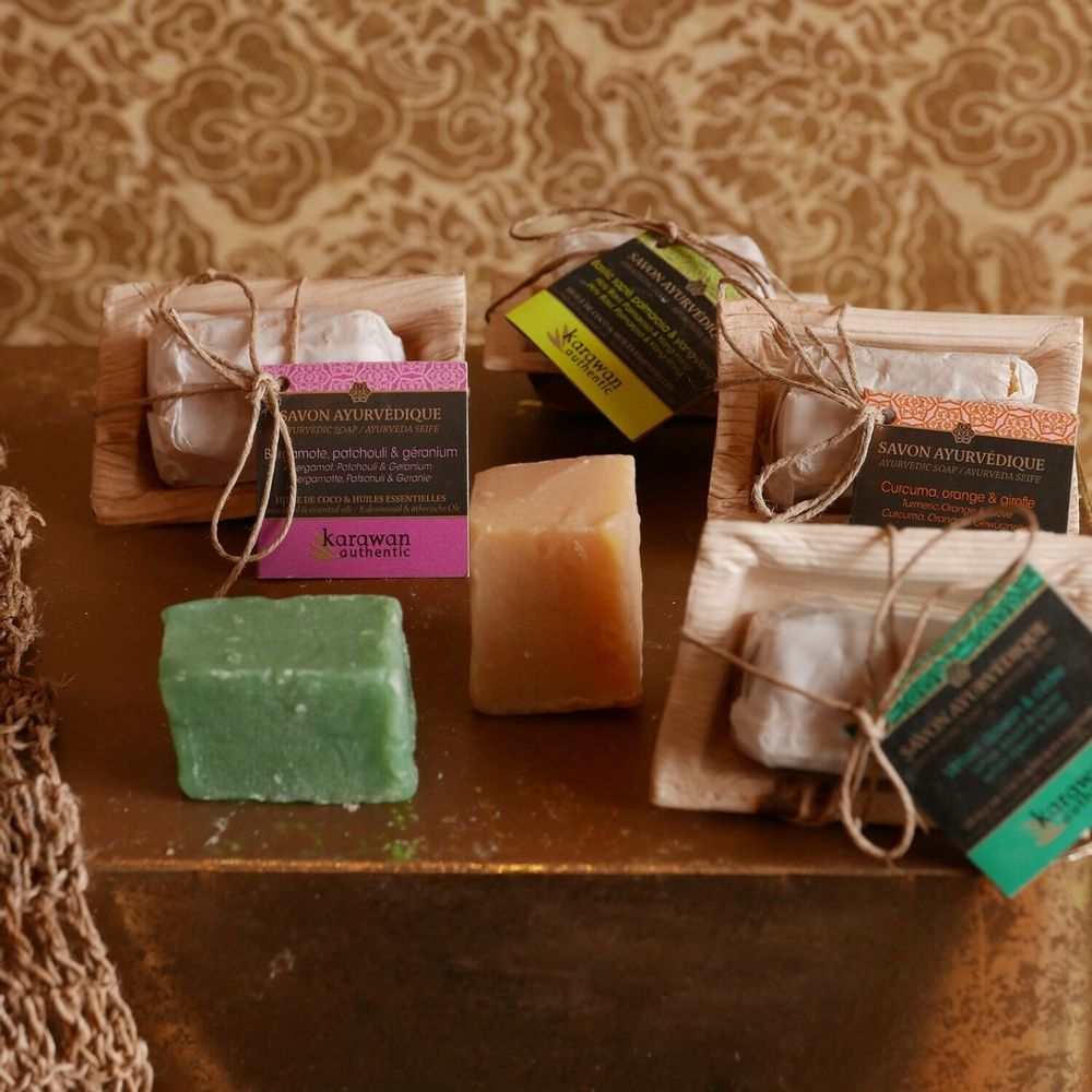 Savons - SAVON SOLIDE AYURVEDIQUE - VETIVER - PETIT FORMAT - KARAWAN AUTHENTIC