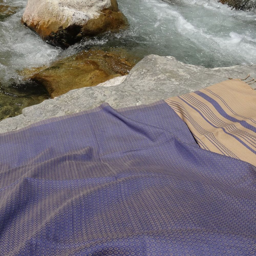 Serviettes de bain - FOUTA EN COTON BIOLOGIQUE - Collection SAND- Couleur SABLE & BLEU IMPERIAL - KARAWAN AUTHENTIC