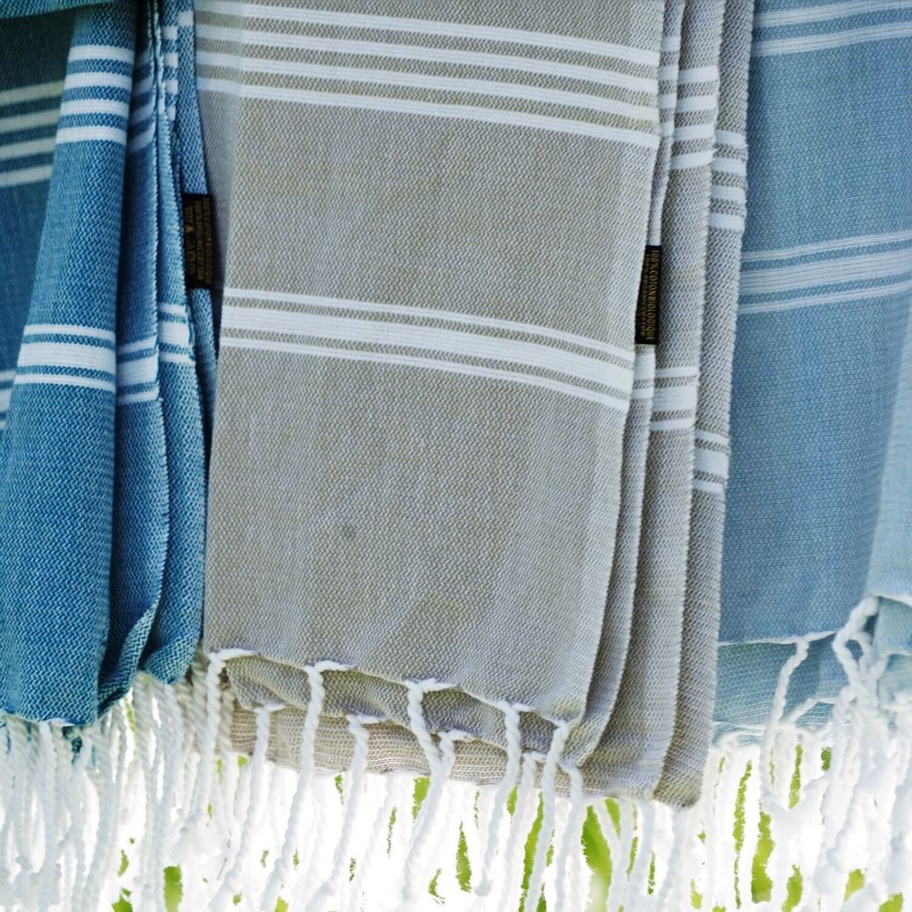 Bath towels - ORGANIC COTTON FOUTA - HAMMAM Collection - Color WHITE & OCEAN - KARAWAN AUTHENTIC