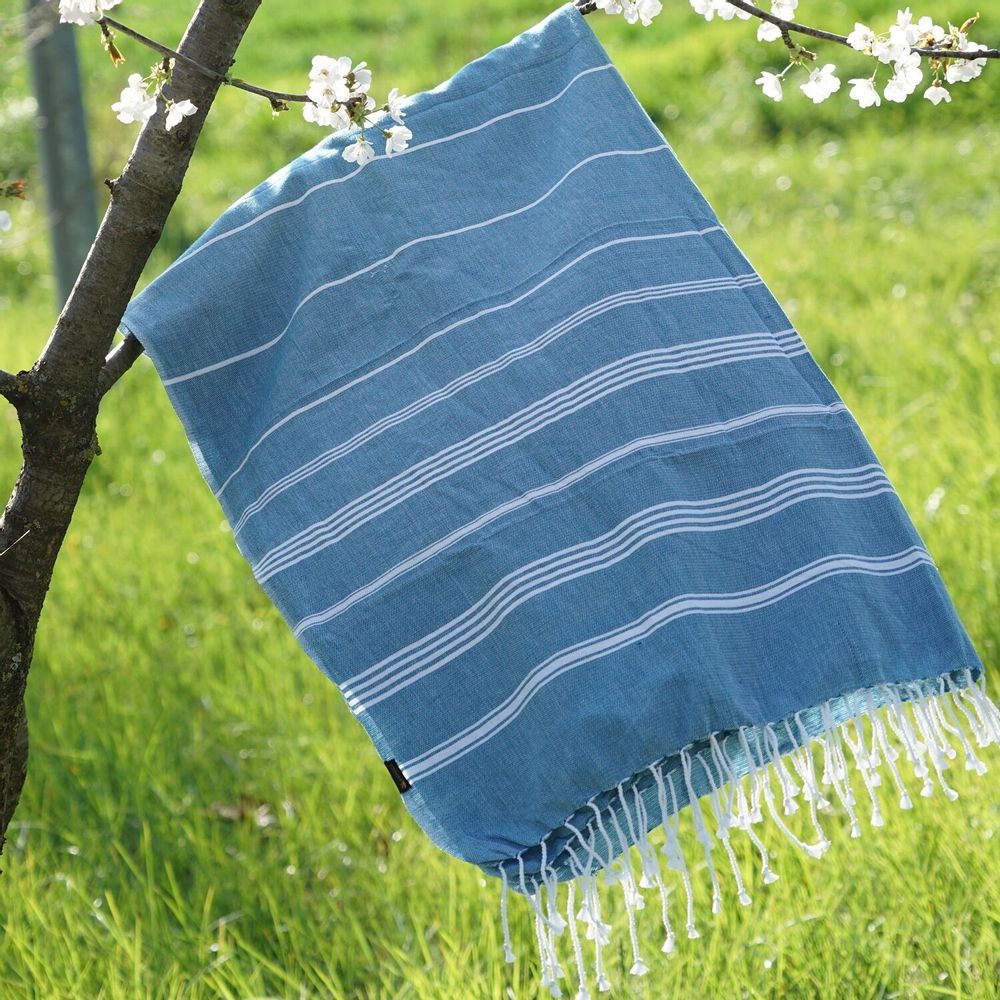 Bath towels - ORGANIC COTTON FOUTA - HAMMAM Collection - Color WHITE & OCEAN - KARAWAN AUTHENTIC