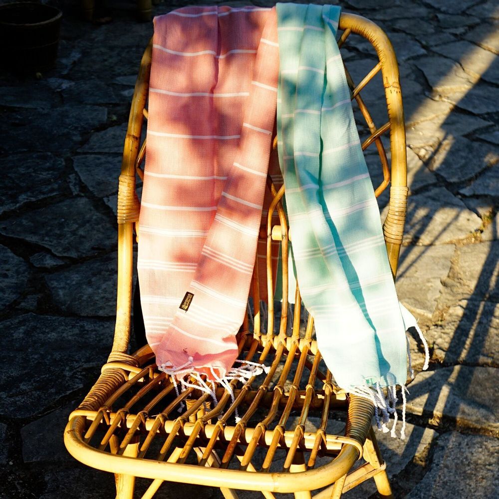 Serviettes de bain - FOUTA EN COTON BIOLOGIQUE - Collection HAMMAM- Couleur BLANC & CORAIL - KARAWAN AUTHENTIC