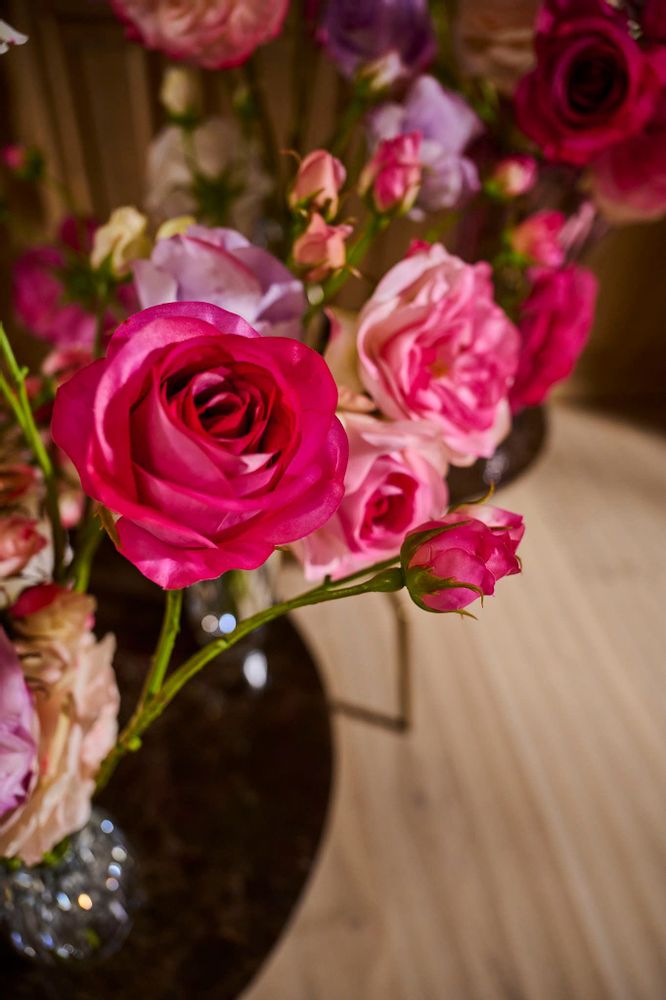 Décorations florales - Des roses artificielles (collection Real Touch) - SILK-KA BV