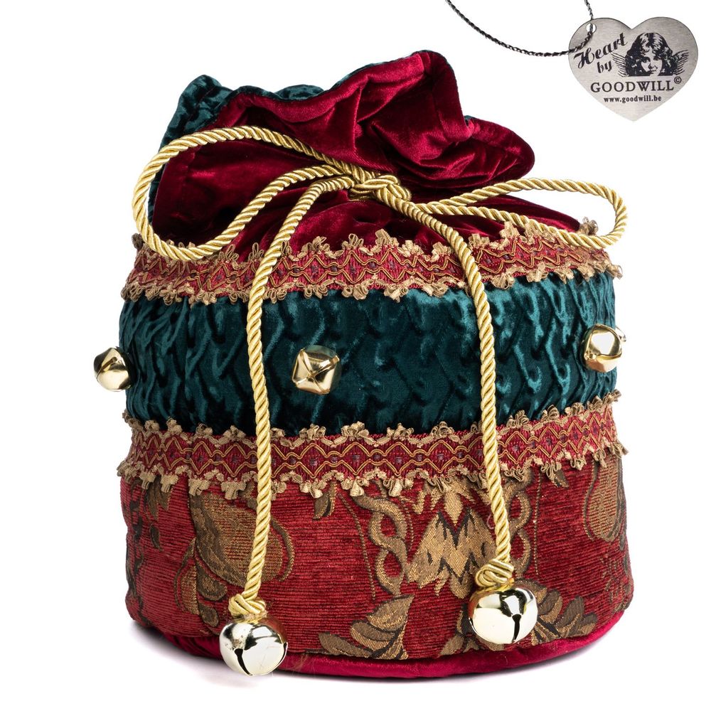 Christmas table settings - FABR.BROC.GIFT BAG W/BELLS TT BURG/GRN 30CM - GOODWILL M&G
