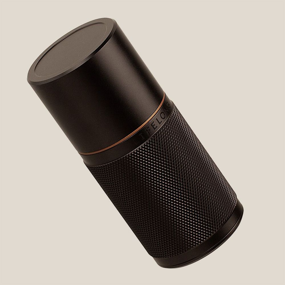 Fragrance for women & men - Deodorant Refillable Case by Lifelongdeo - WE ARE LIFELONG AB