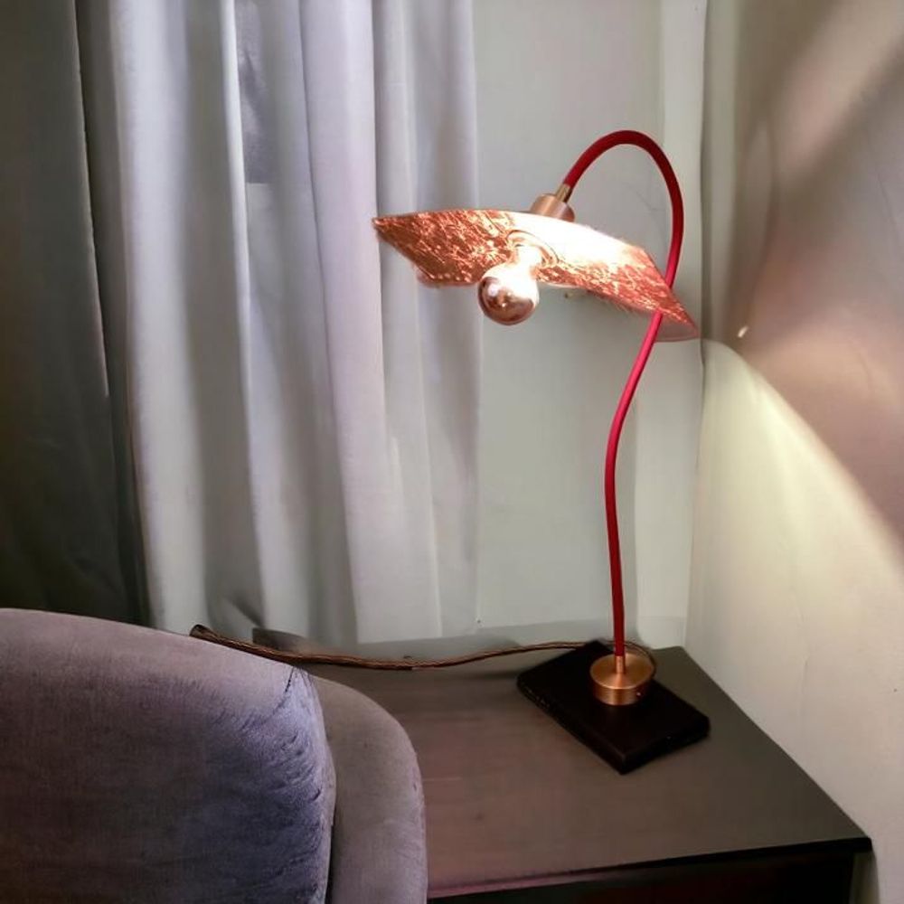Decorative objects - Movement. Copper leaf table lamp. - ATELIER DE MR C