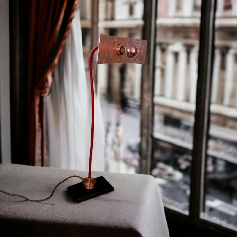 Decorative objects - Movement. Copper leaf table lamp. - ATELIER DE MR C