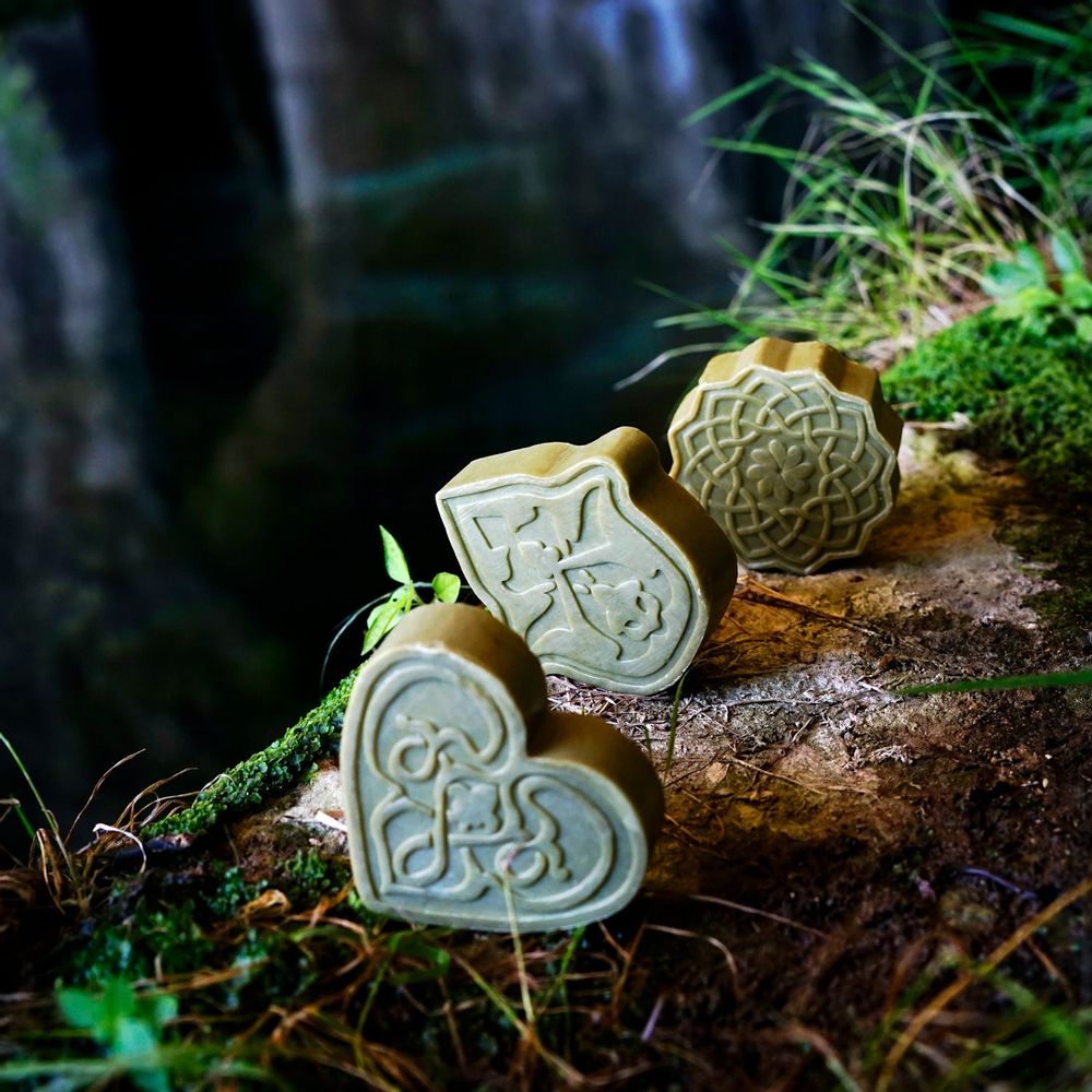 Cadeaux - SAVONS D’ALEP PARFUM AGRUMES - ÉCRINS DORÉS À L’OR CHAUD - ISKENDAR - KARAWAN AUTHENTIC