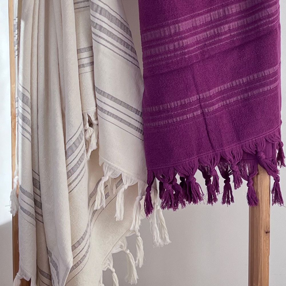 Serviettes de bain - FOUTA EN COTON BIOLOGIQUE - COLLECTION DOLCE - COULEUR MOONSTONE - KARAWAN AUTHENTIC
