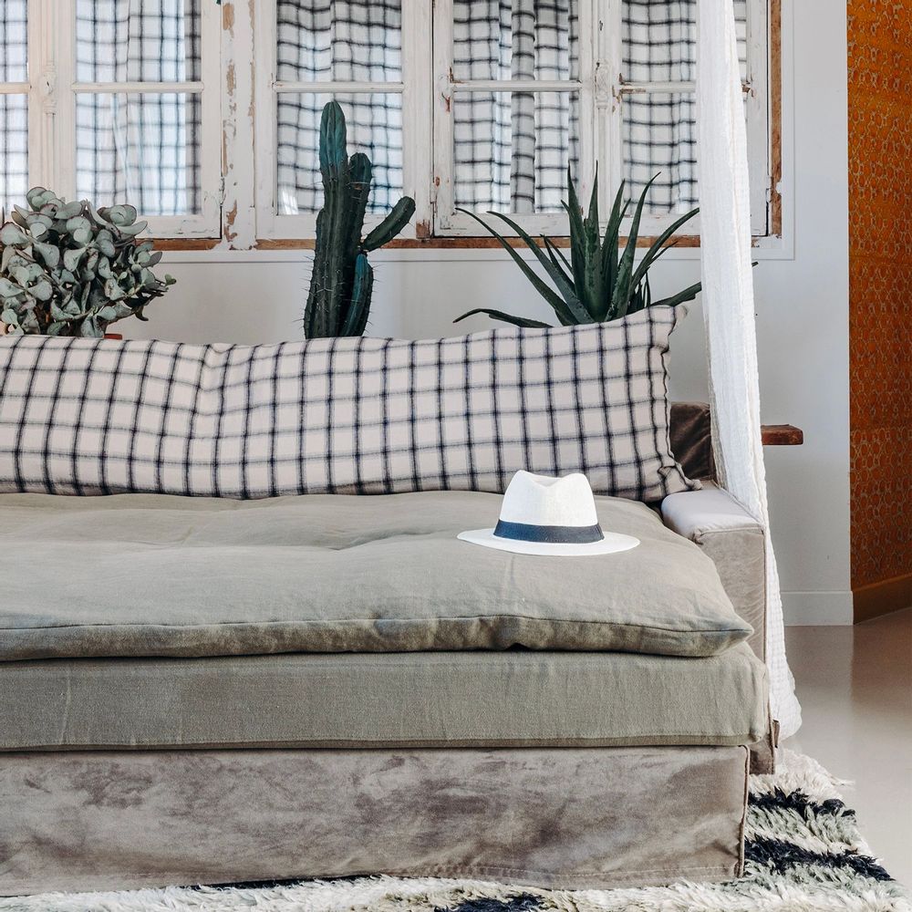 Sofas for hospitalities & contracts - Deià sofa: 15 shapes - LE MONDE SAUVAGE BEATRICE LAVAL