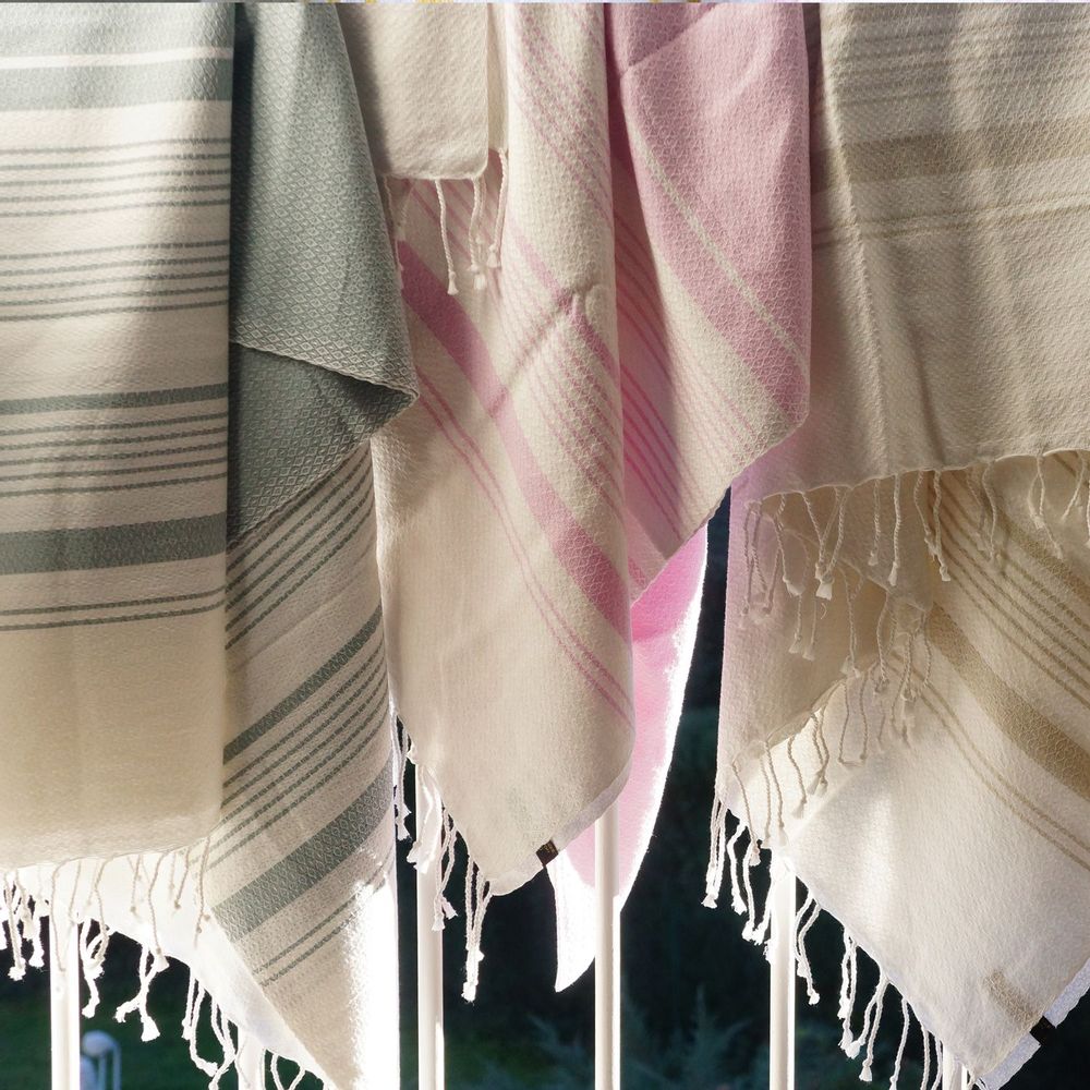 Serviettes de bain - FOUTA EN COTON BIOLOGIQUE - Collection WHITE SAND- Couleur BLANC & MIRAGE - KARAWAN AUTHENTIC