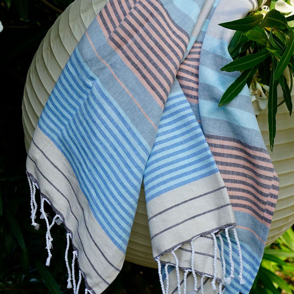 Serviettes de bain - FOUTA TISSÉE EN COTON BIOLOGIQUE - SUD - COULEUR WAVES - KARAWAN AUTHENTIC