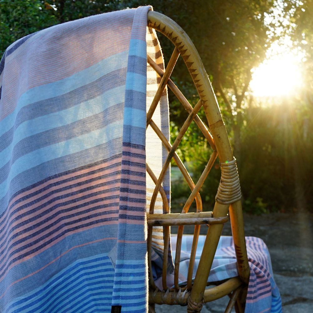 Serviettes de bain - FOUTA TISSÉE EN COTON BIOLOGIQUE - SUD - COULEUR WAVES - KARAWAN AUTHENTIC