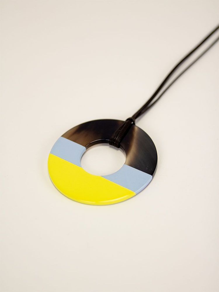 Bijoux - Pendentif anneau en sabot de buffle et laque - L INDOCHINEUR X RIVÊT