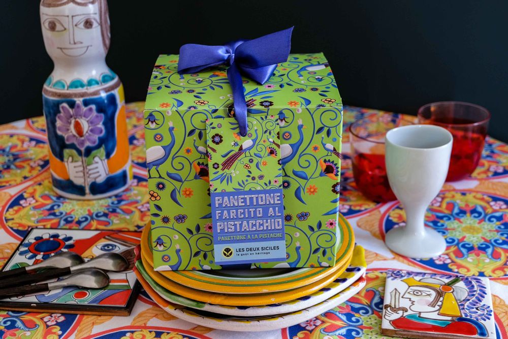 Delicatessen - Artisanal panettone with pistachio cream - LES DEUX SICILES