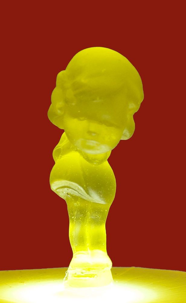 Objets design - Girl. RES2 - MIKKA DESIGN INK