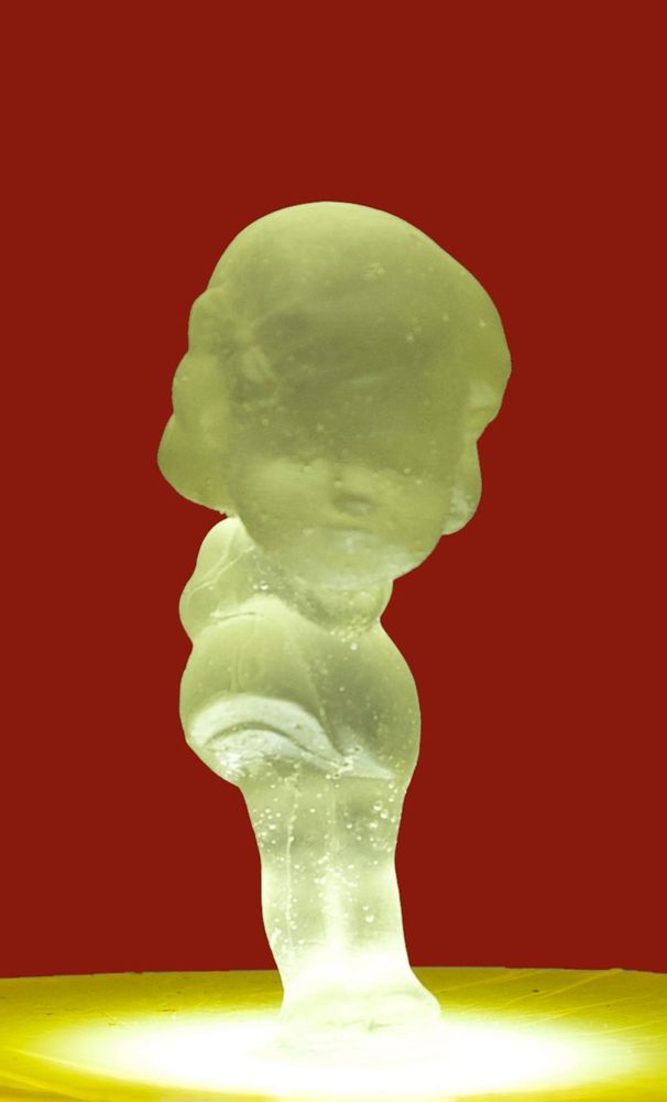 Objets design - Girl. RES2 - MIKKA DESIGN INK