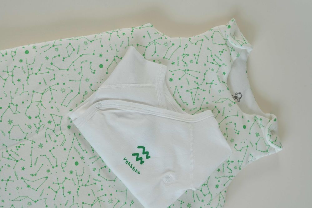 Children's fashion - The Sleeping Constellations - CHARLIE DANS LES ETOILES